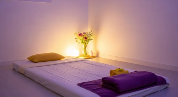 깔끔하게 정돈된 집 안 공간에 여성전용 출장 스웨디시 마사지를 위한 준비된 환경과 청결한 도구들